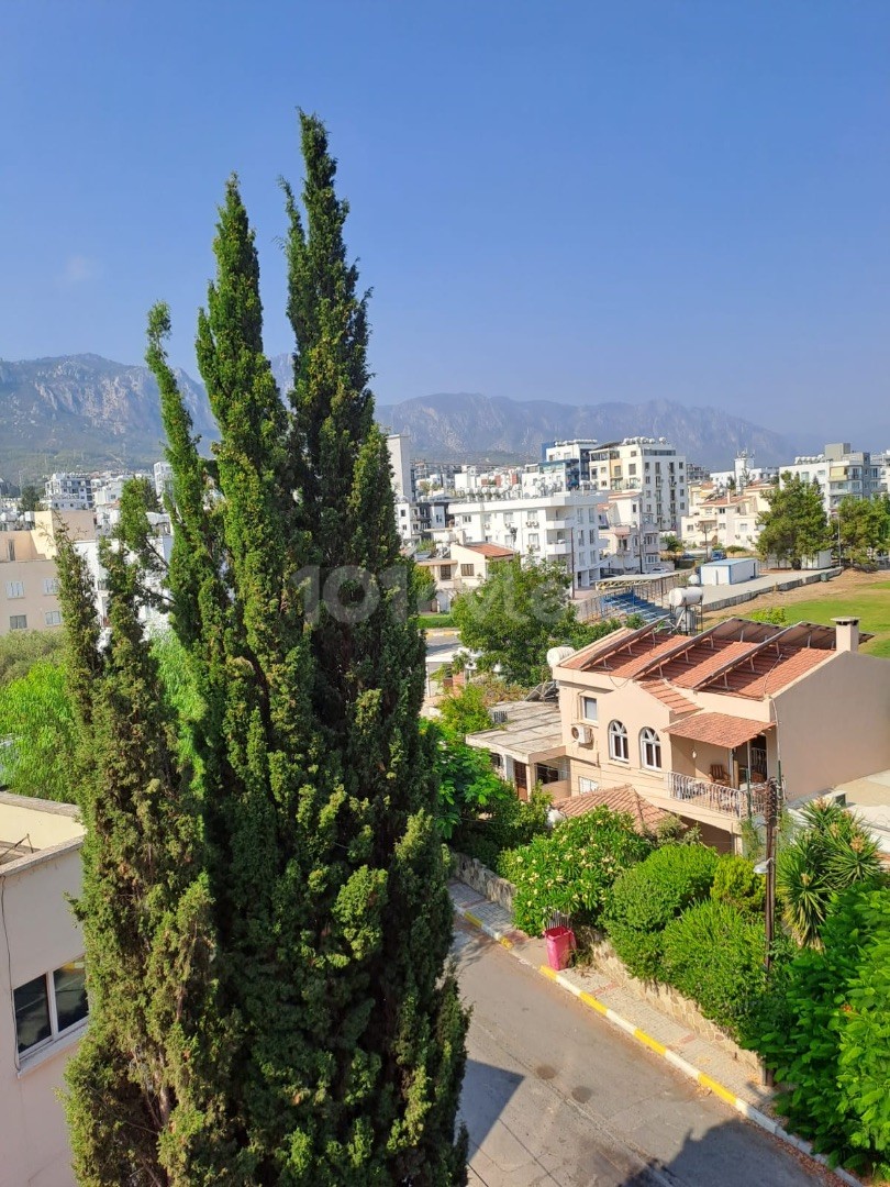 2+1 flat for sale in Kyrenia center